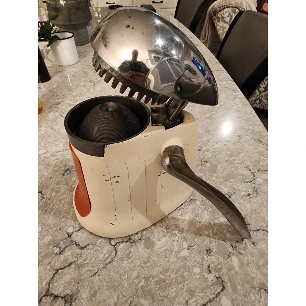 1940s Vintage RIVAL Juice O Mat Tilt Top Deco Manual Fruit Juicer MCM